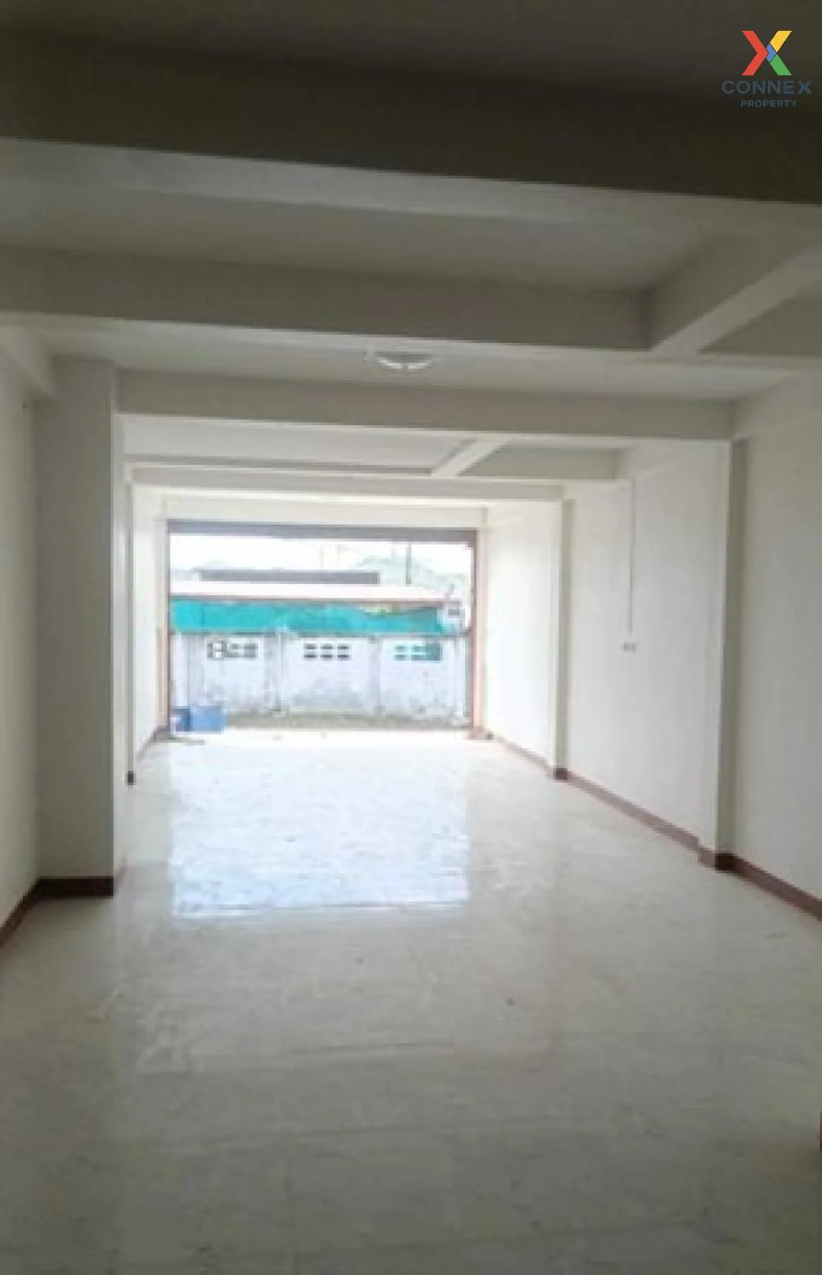 For Sale 2 - storey commercial building area 126 square meters Na