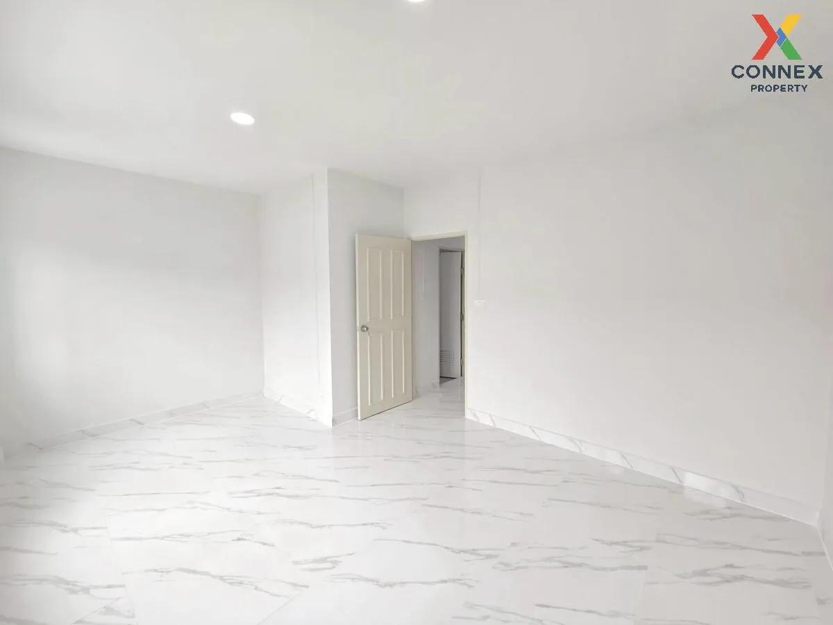 For Sale Townhouse/Townhome  , Green Garden Home 8 , Lam Luk Ka ,