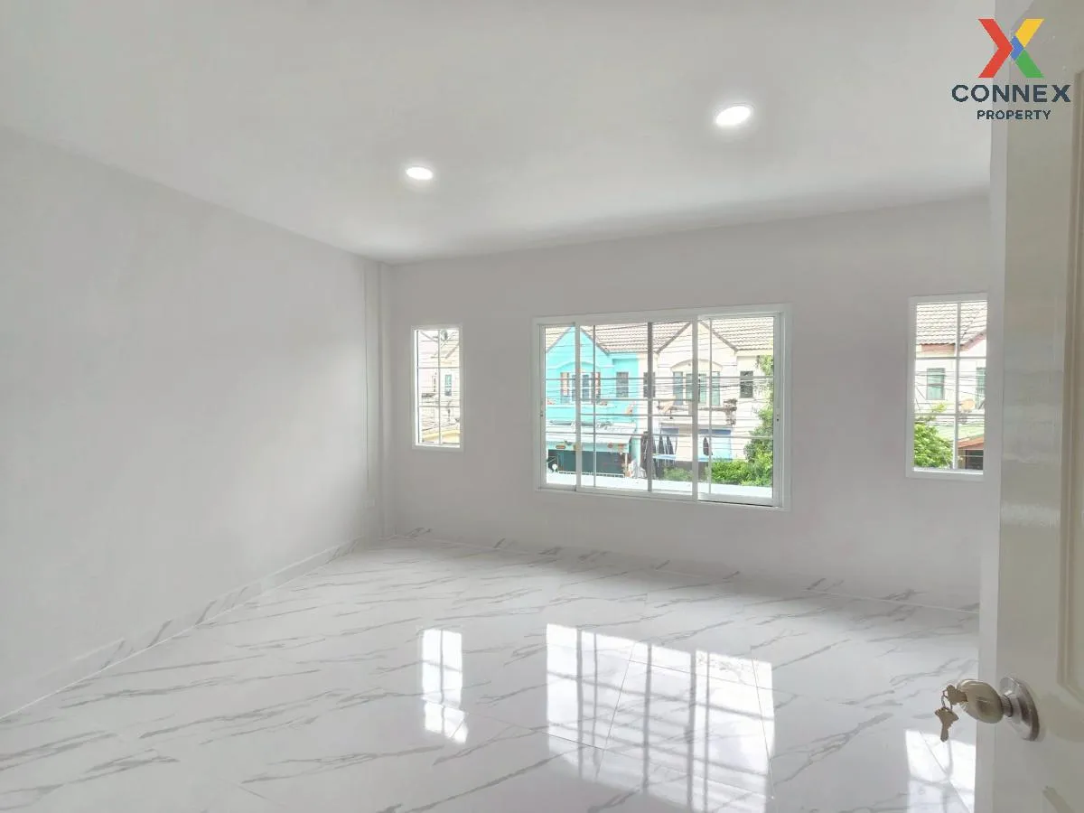 For Sale Townhouse/Townhome  , Green Garden Home 8 , Lam Luk Ka ,
