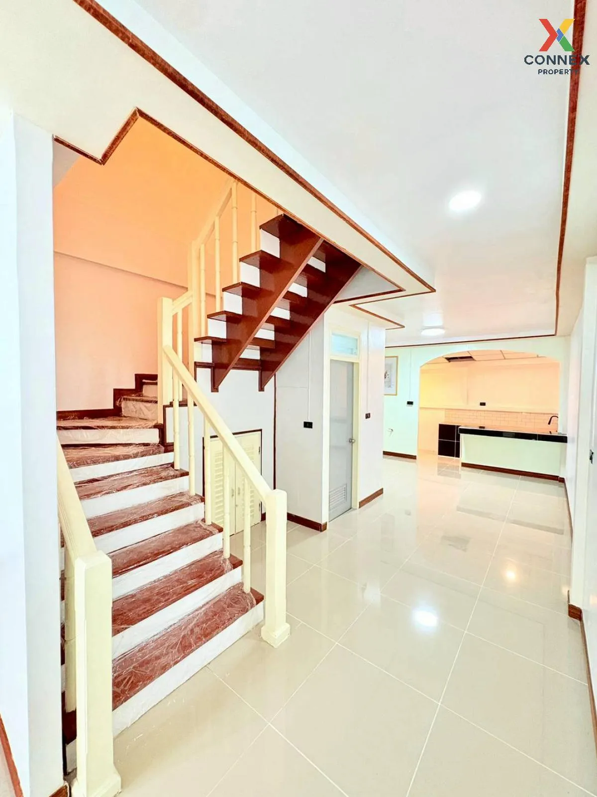 For Sale Townhouse/Townhome  , Parichat Village 345 , newly renov