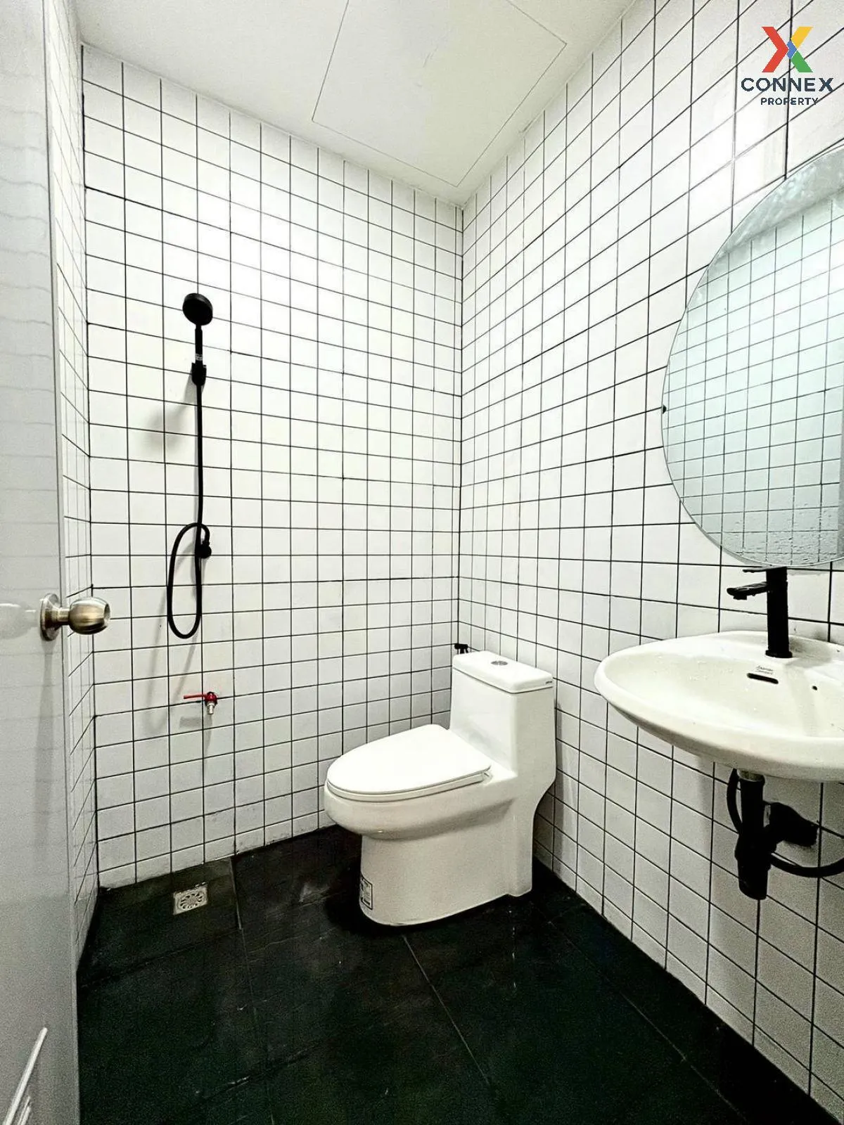 For Sale Townhouse/Townhome  , Parichat Village 345 , newly renov