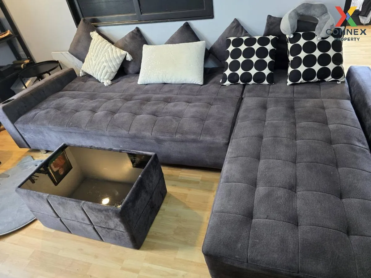 For Sale Condo , Ratchada City 18 , corner unit , MRT-Huai Khwang 2