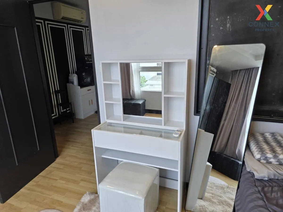 For Sale Condo , Ratchada City 18 , corner unit , MRT-Huai Khwang