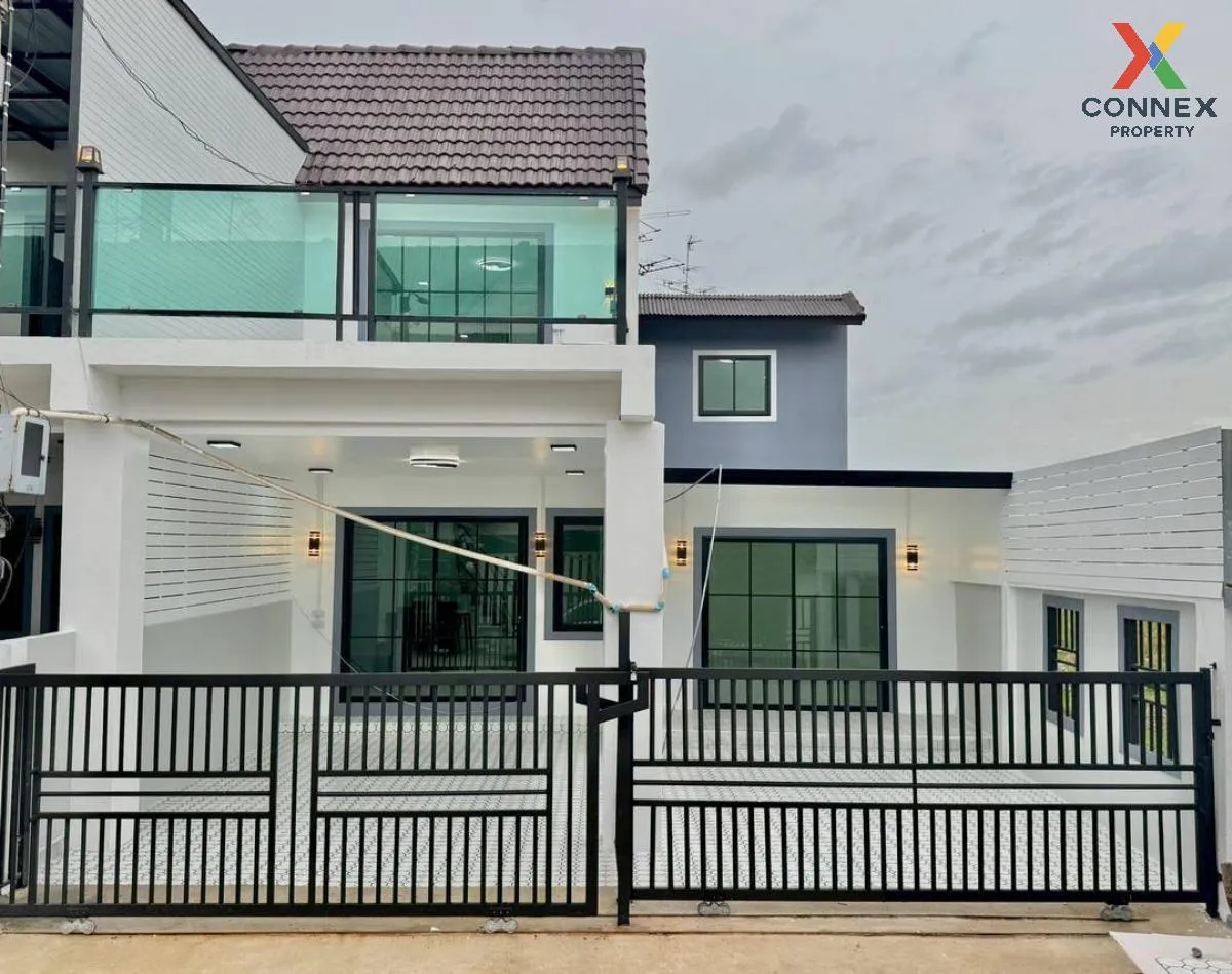For Sale Townhouse/Townhome  , Tawanna Village , Bang Kraso , Mue 1