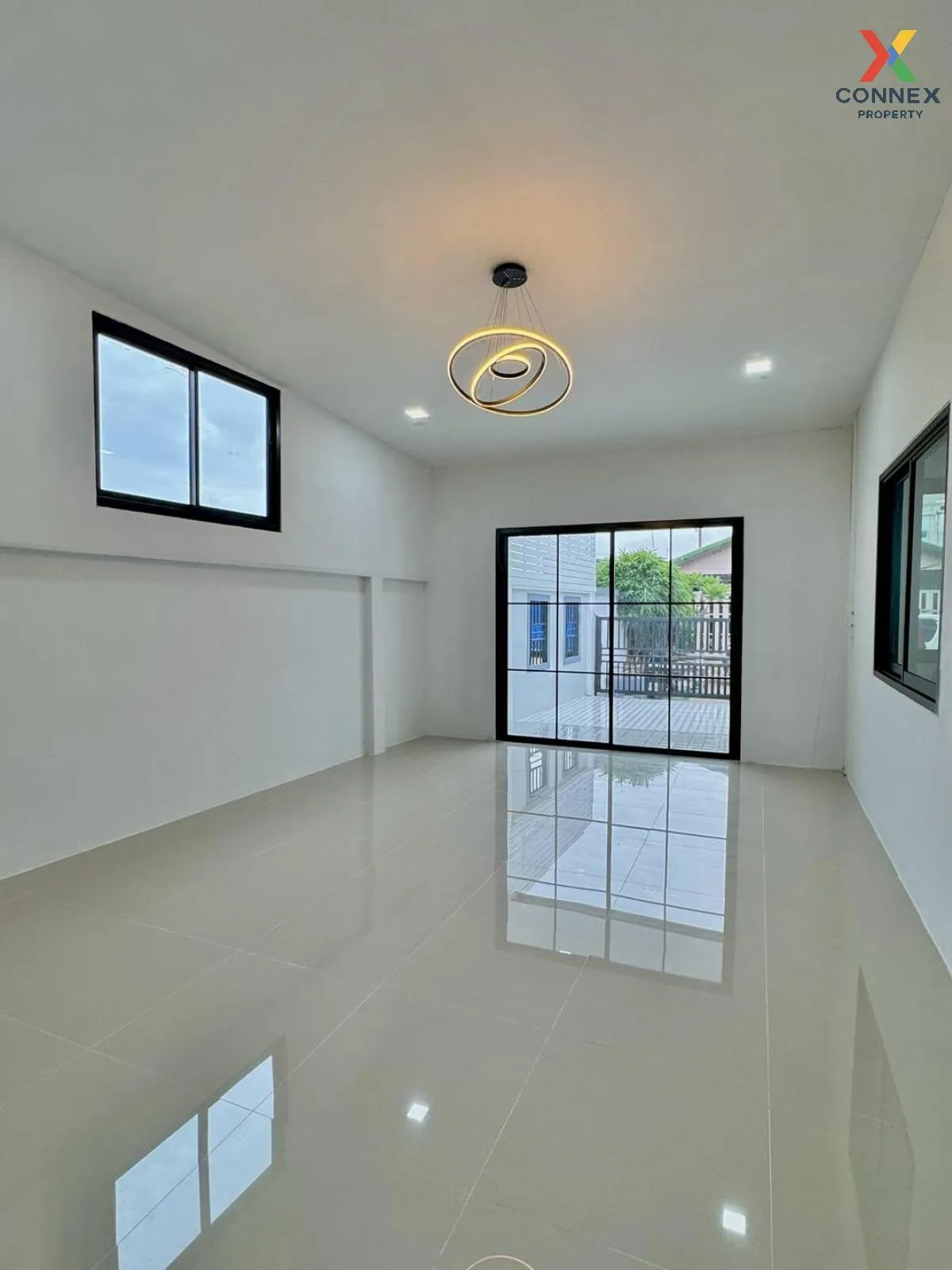 For Sale Townhouse/Townhome  , Tawanna Village , Bang Kraso , Mue