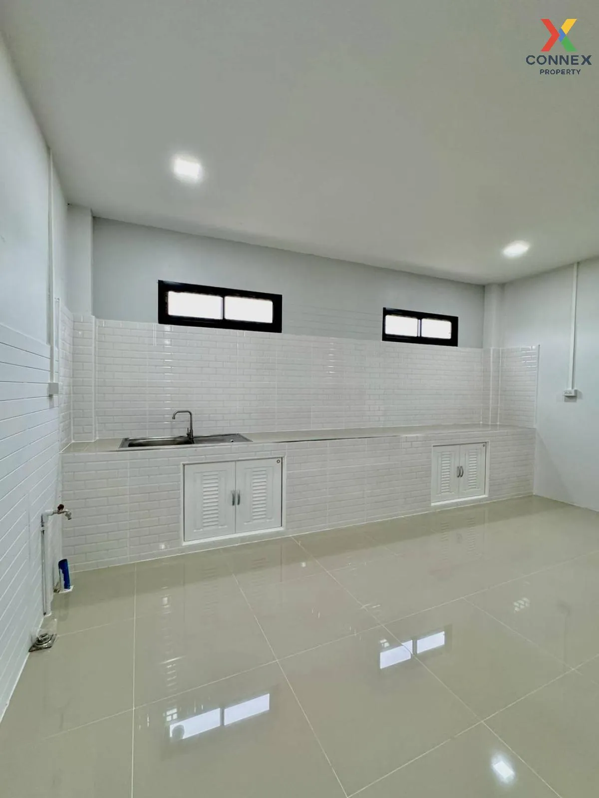 For Sale Townhouse/Townhome  , Tawanna Village , Bang Kraso , Mue