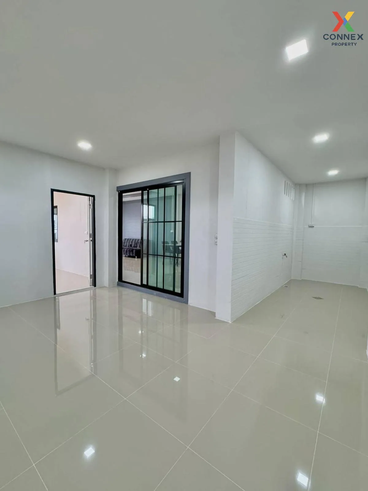 For Sale Townhouse/Townhome  , Tawanna Village , Bang Kraso , Mue