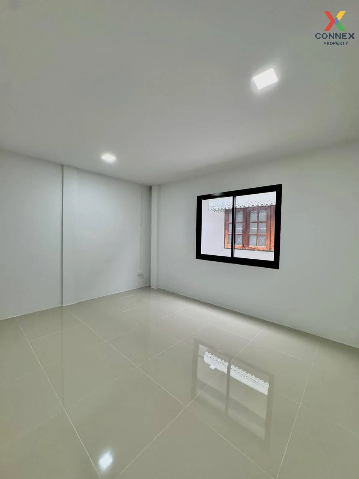 For Sale Townhouse/Townhome  , Tawanna Village , Bang Kraso , Mue