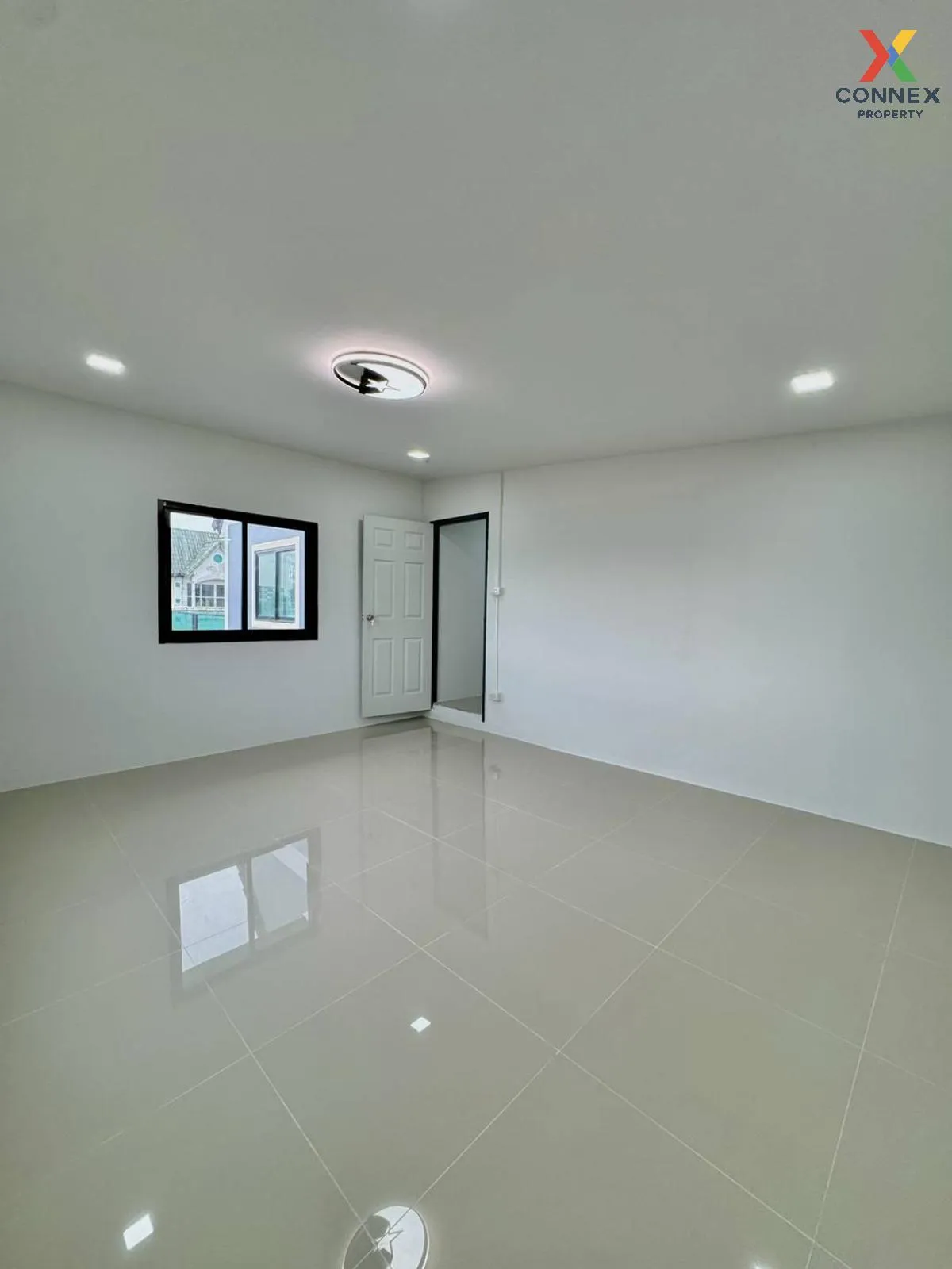 For Sale Townhouse/Townhome  , Tawanna Village , Bang Kraso , Mue
