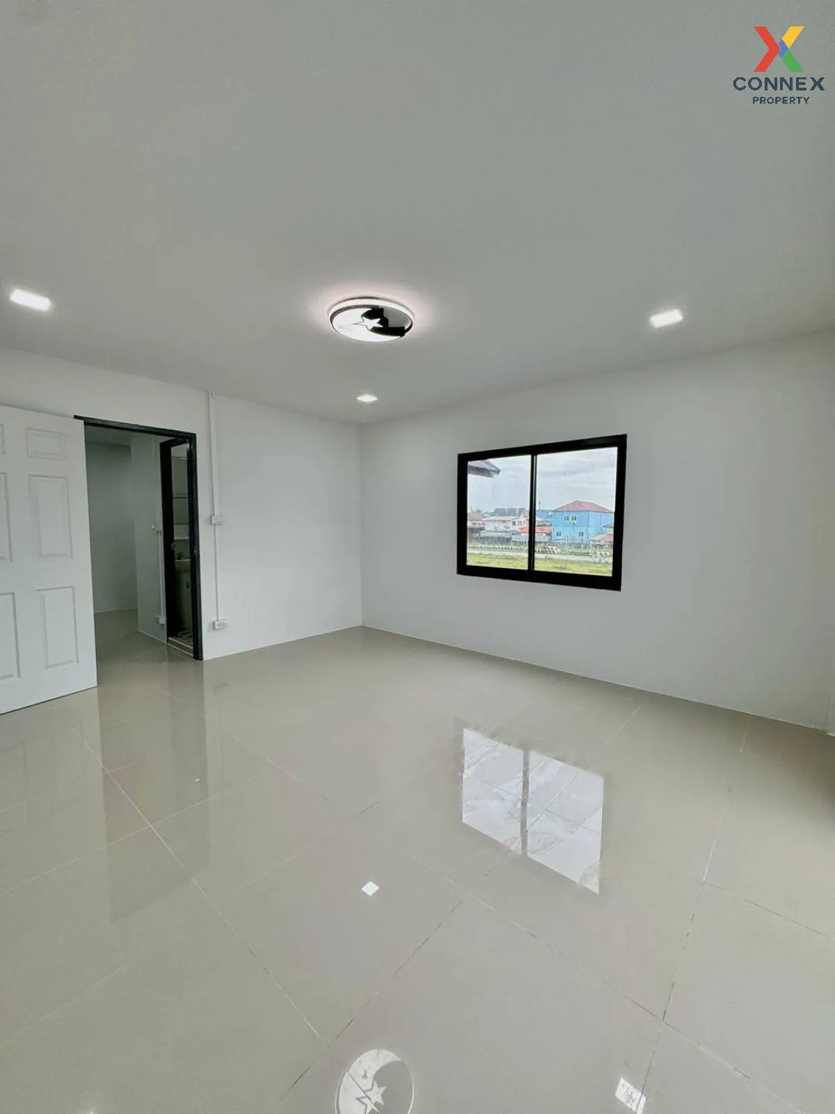 For Sale Townhouse/Townhome  , Tawanna Village , Bang Kraso , Mue