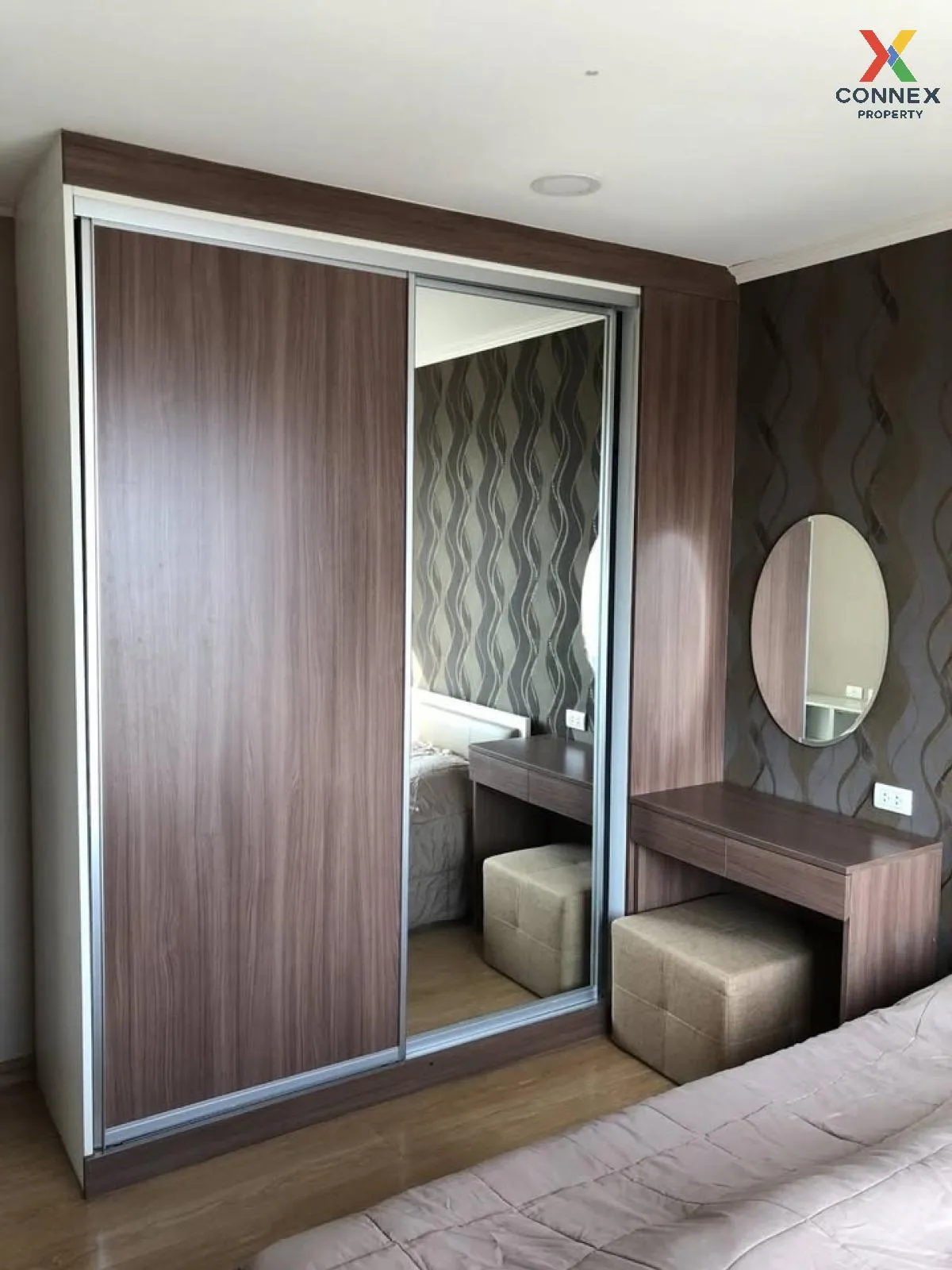 For Sale Condo , The Prague Condominium , corner unit , Khlong Ma 2