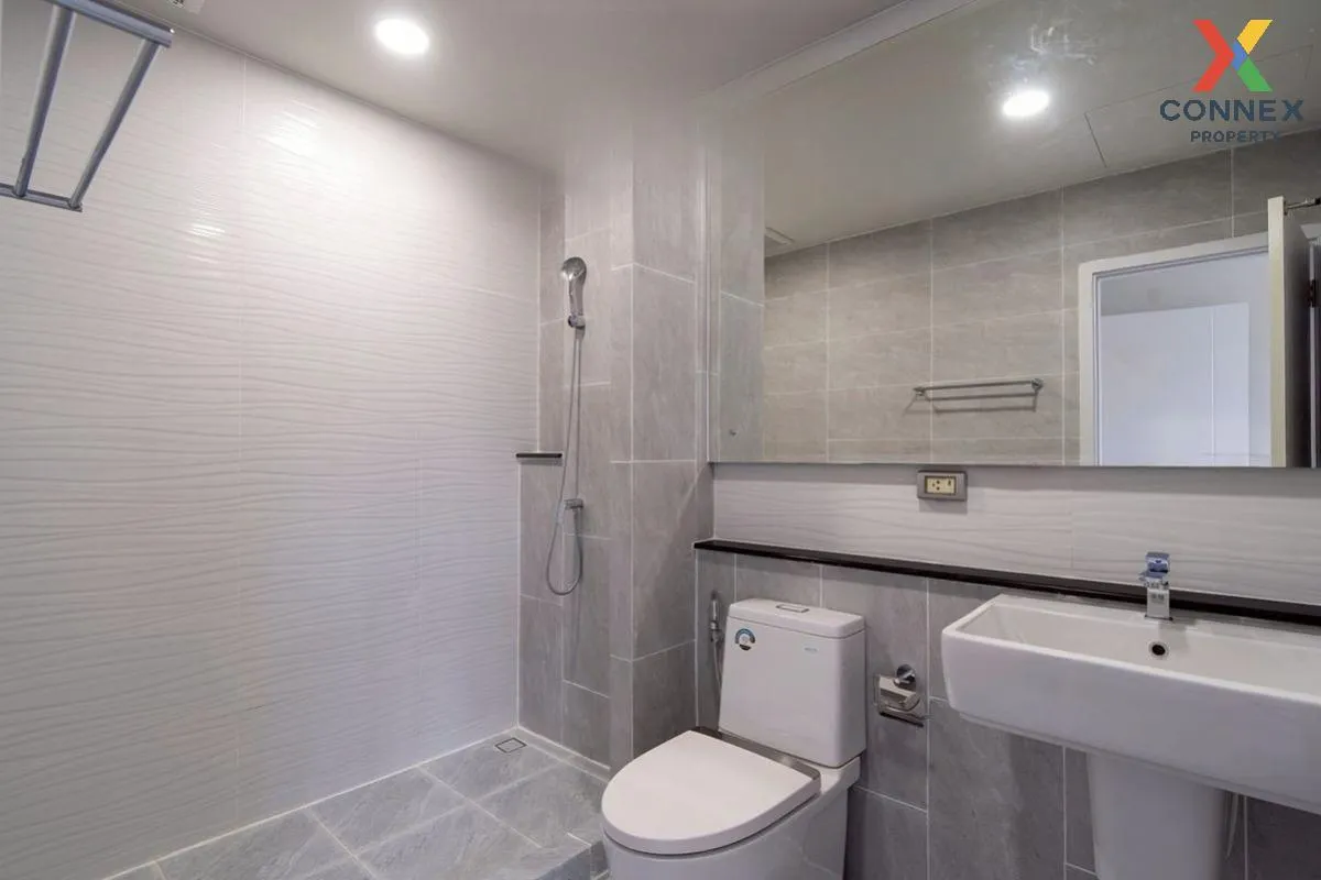 For Sale Townhouse/Townhome  , Britania Mega Town Bangna , Bang K