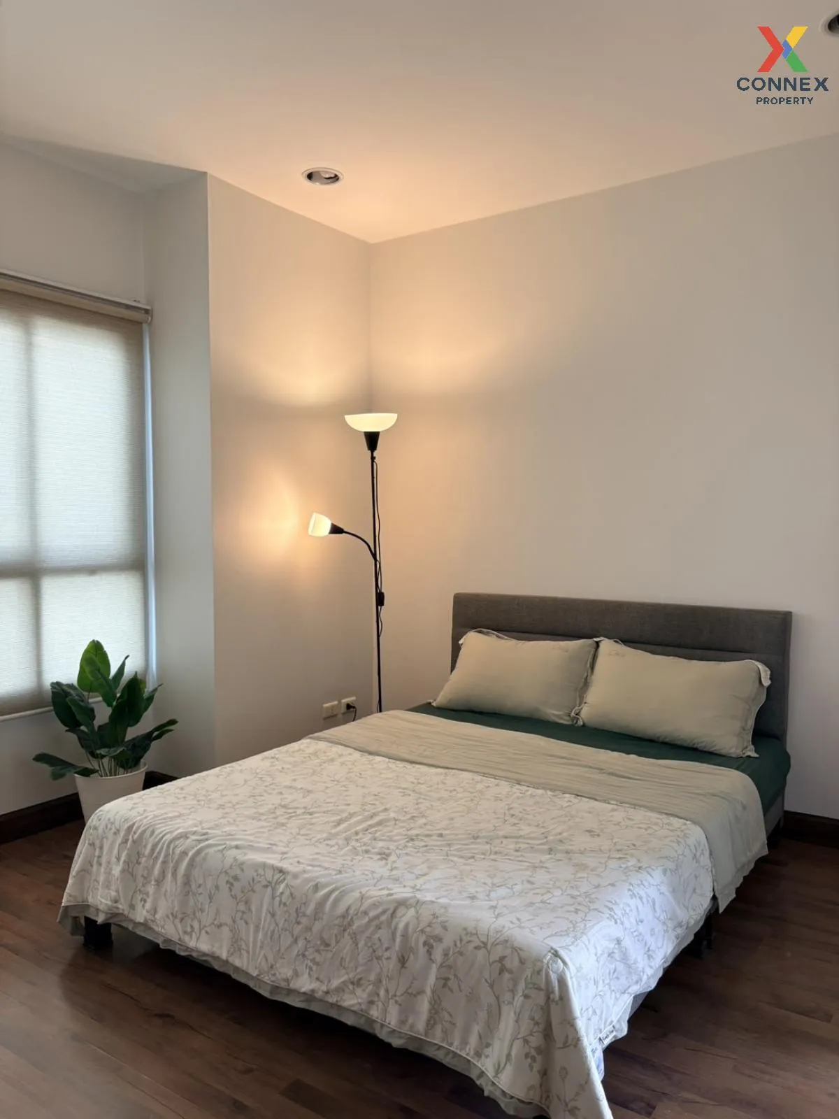 For Rent Condo , Q House Sathorn , corner unit , BTS-Krung Thon B 2