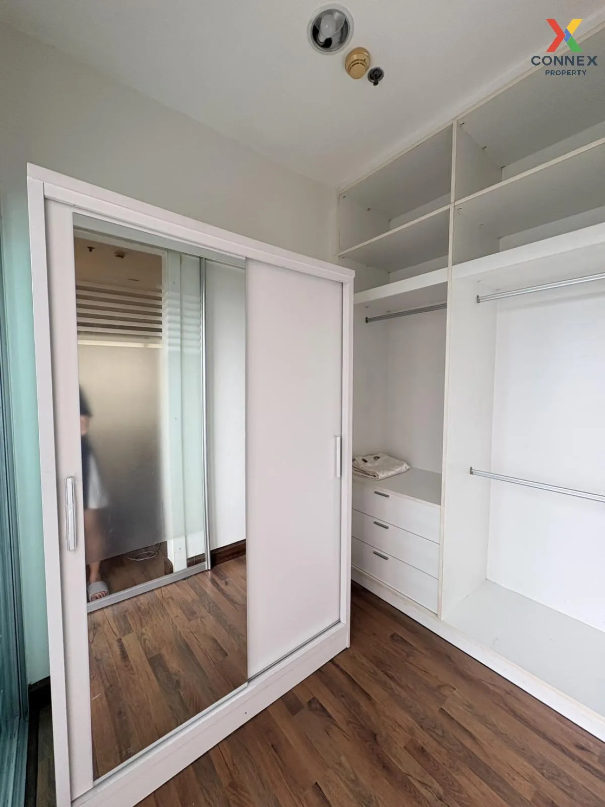 For Rent Condo , Q House Sathorn , corner unit , BTS-Krung Thon B 3