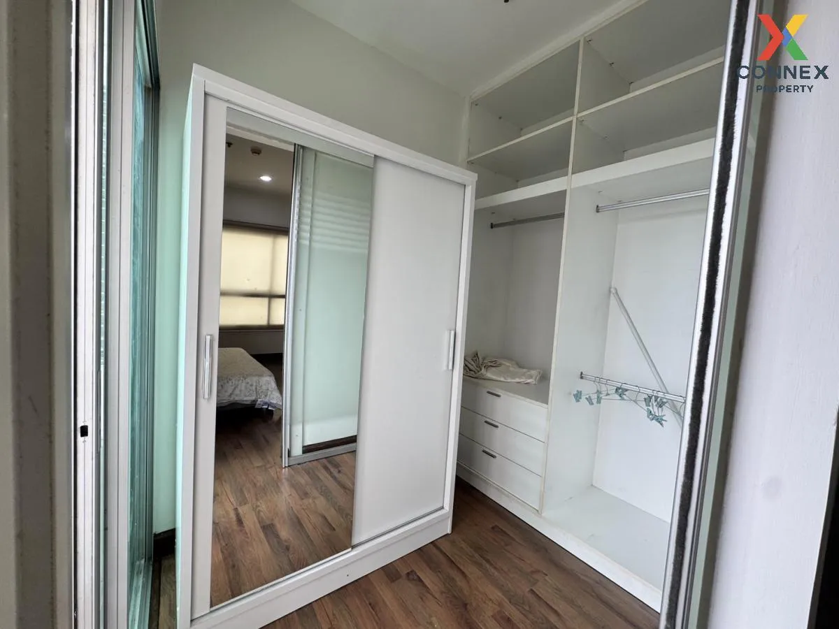 For Rent Condo , Q House Sathorn , corner unit , BTS-Krung Thon B