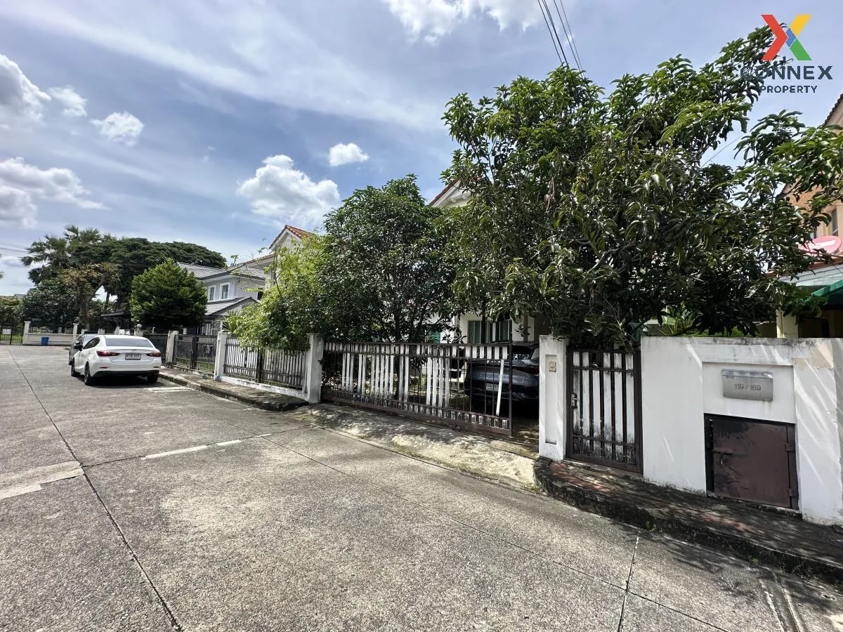 For Sale House , Perfect Place Rattanathibet , Sai Ma , Mueang No 4