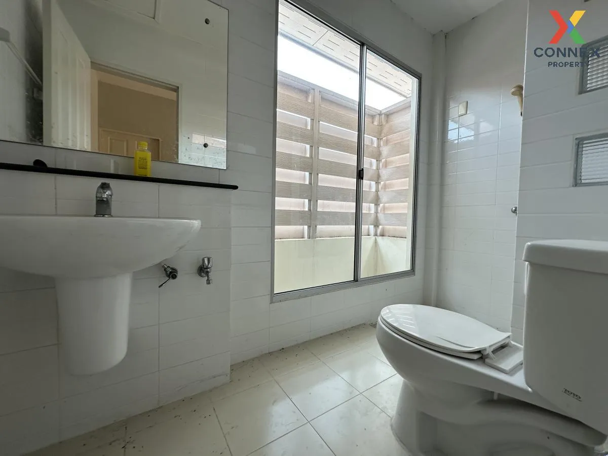 For Sale House , Perfect Place Rattanathibet , Sai Ma , Mueang No