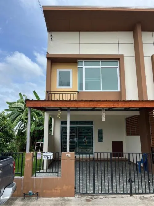 For Sale Townhouse/Townhome  , Baan Rommai 2 Bowin , Bo Win , Si Racha , Chon Buri , CX-127384