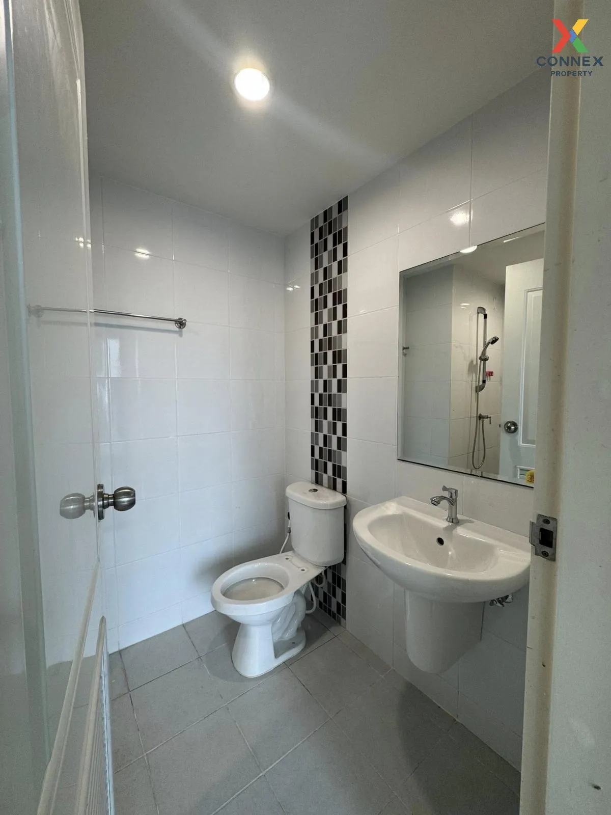 For Sale Condo , The Niche id Serithai , high floor , Khanna Yao 
