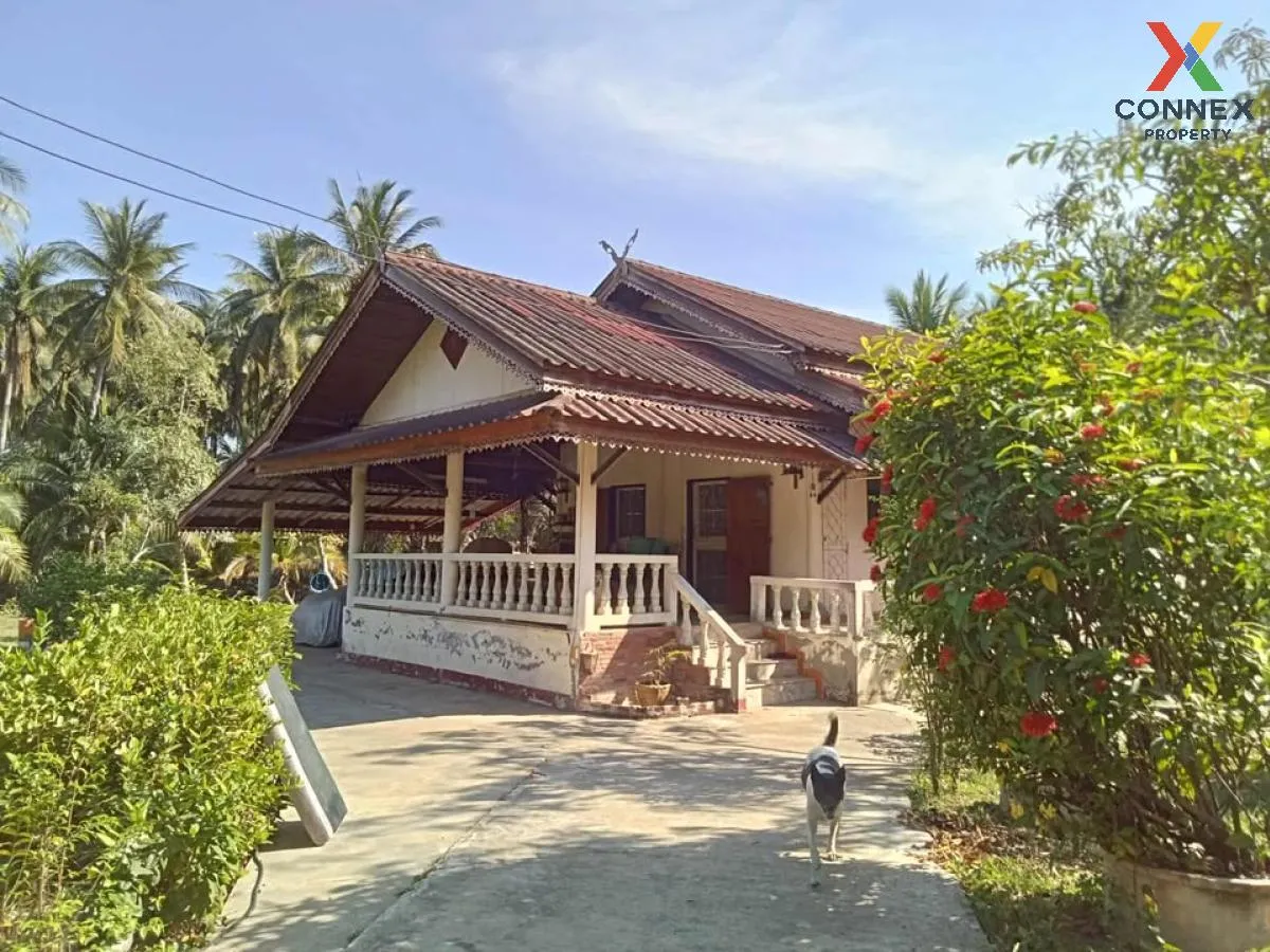 For Sale Single house with land 2 rai 27 sq m, Samut Songkhram ,  1