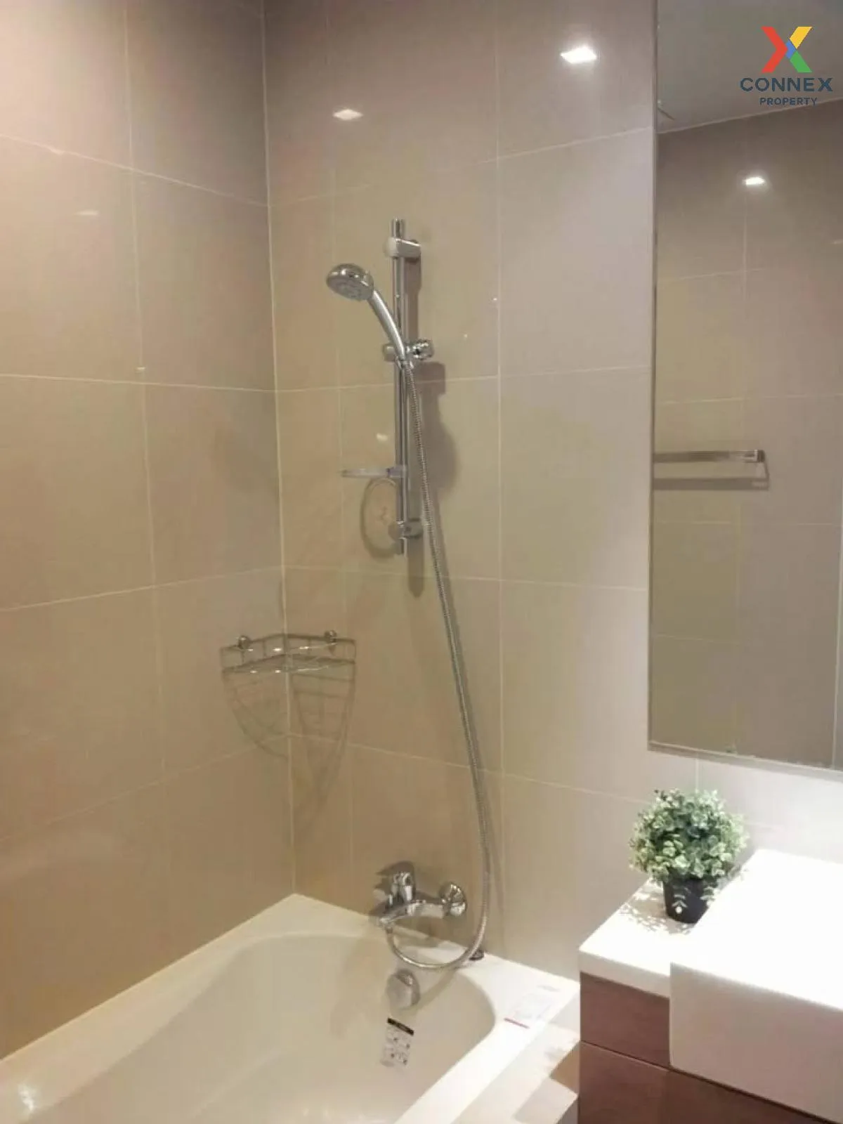 For Sale Condo , Noble Refine , newly renovated , BTS-Phrom Phong