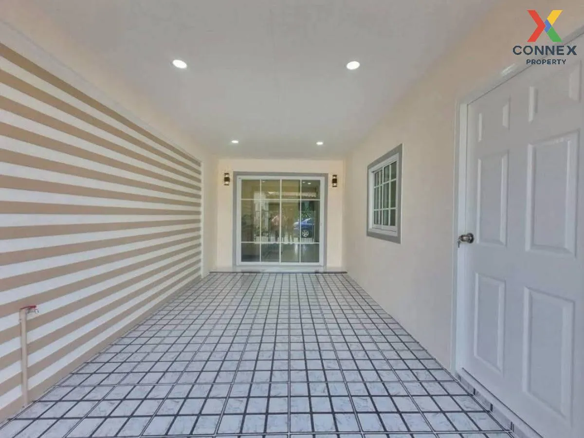 For Sale Townhouse/Townhome  , Baan Arsa House 5 , newly renovate 3
