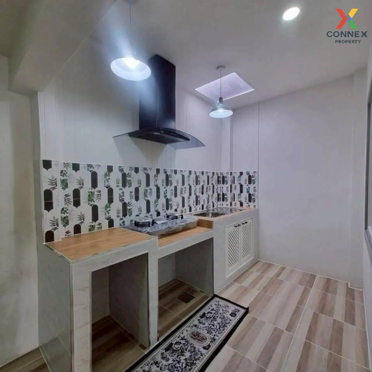 For Sale Townhouse/Townhome  , Baan Arsa House 5 , newly renovate