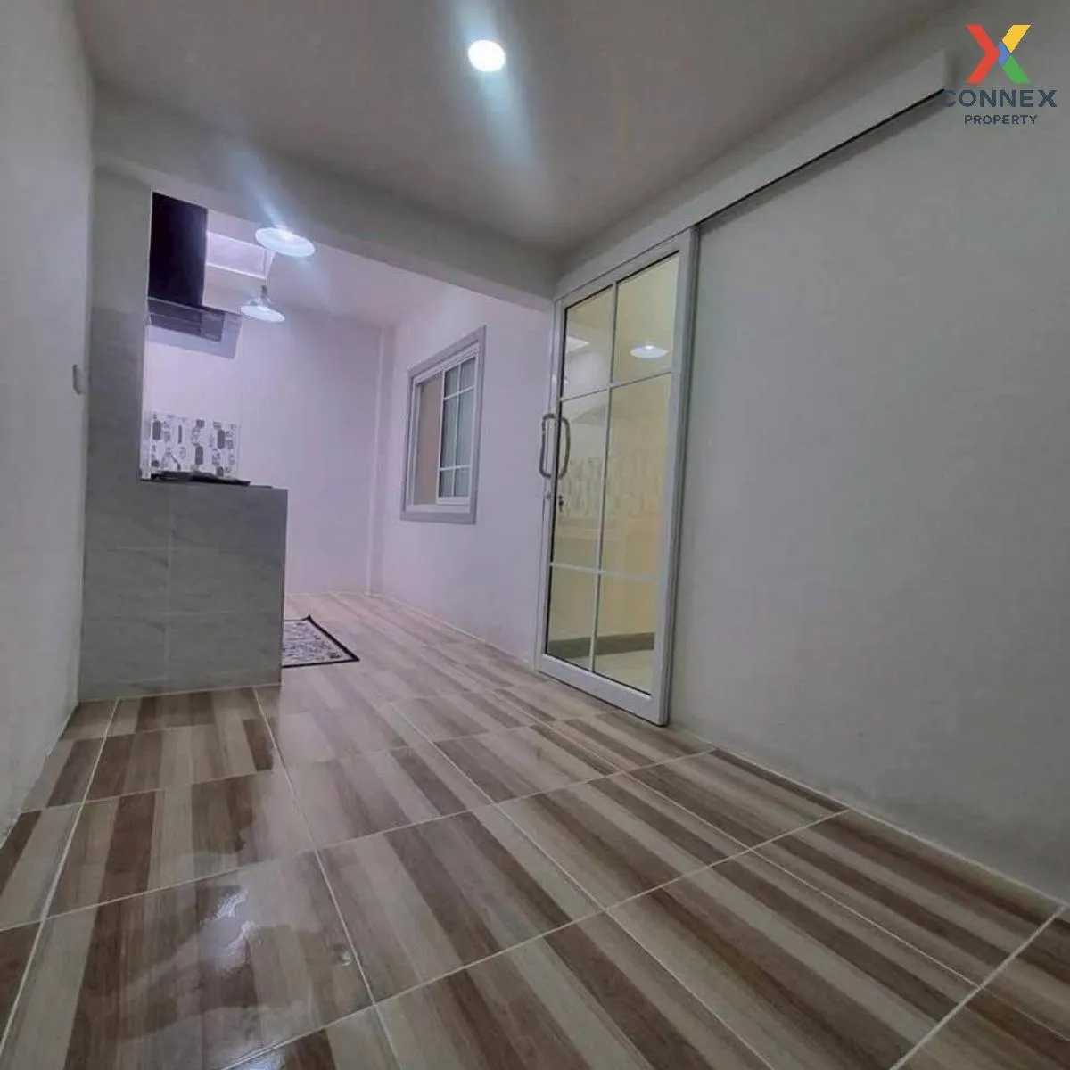 For Sale Townhouse/Townhome  , Baan Arsa House 5 , newly renovate