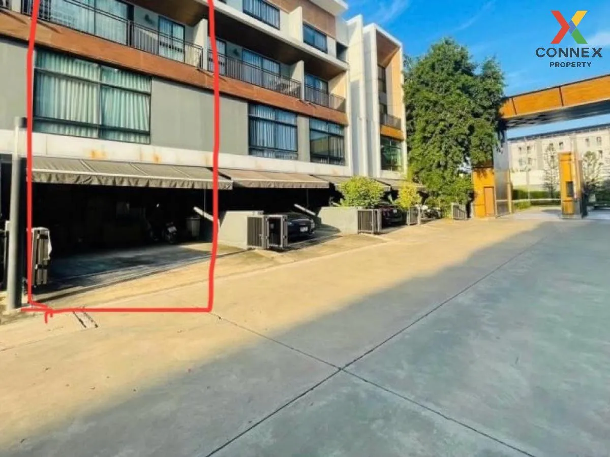 For Sale Townhouse/Townhome  , Arden Pattanakarn , Suan Luang , S 1