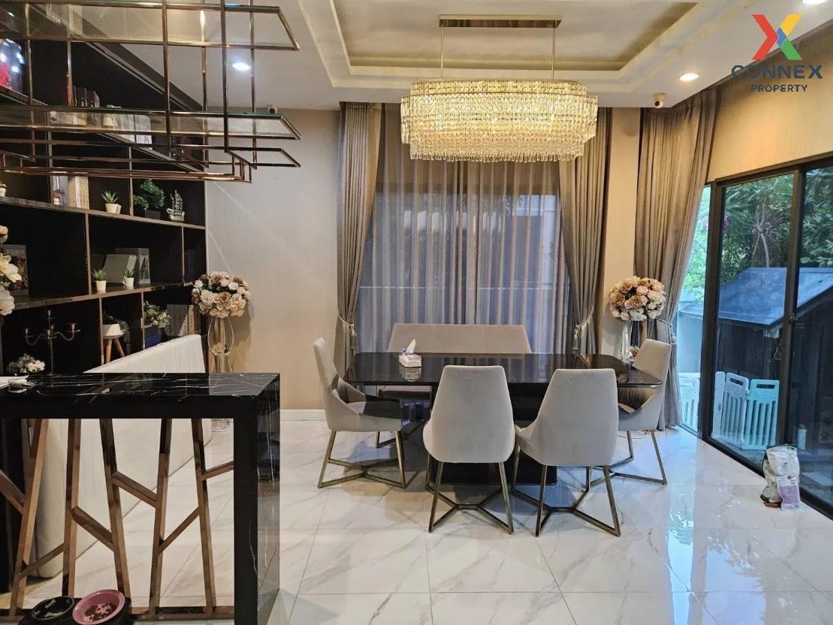 For Sale House , Chewarom Nakhon In , corner unit , wide frontage 4