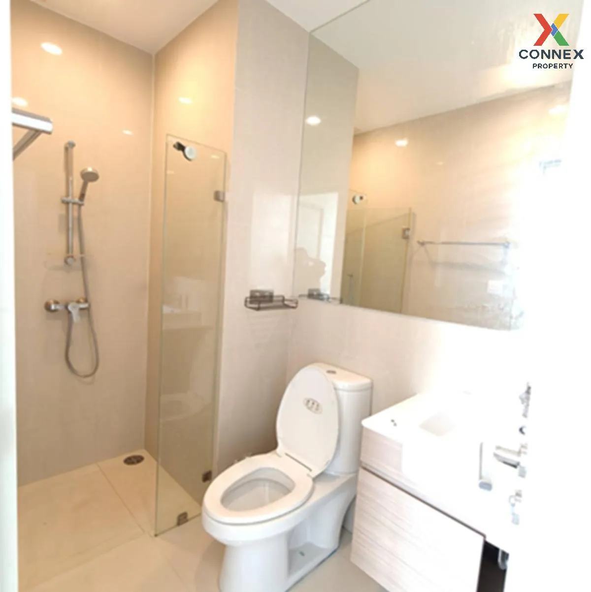 For Rent Condo , Noble Revolve Ratchada 2 , corner unit , MRT-Tha