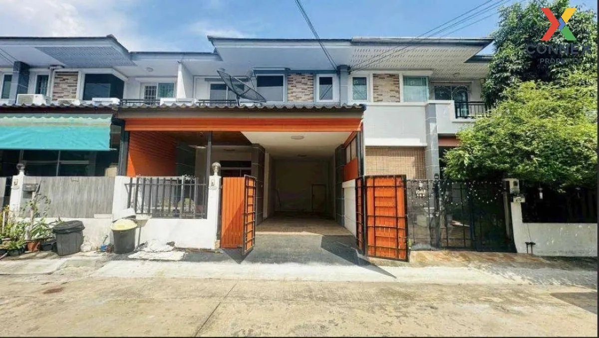 For Sale Townhouse/Townhome  , Nonthara Village 2 , Bang Khun Kon 1