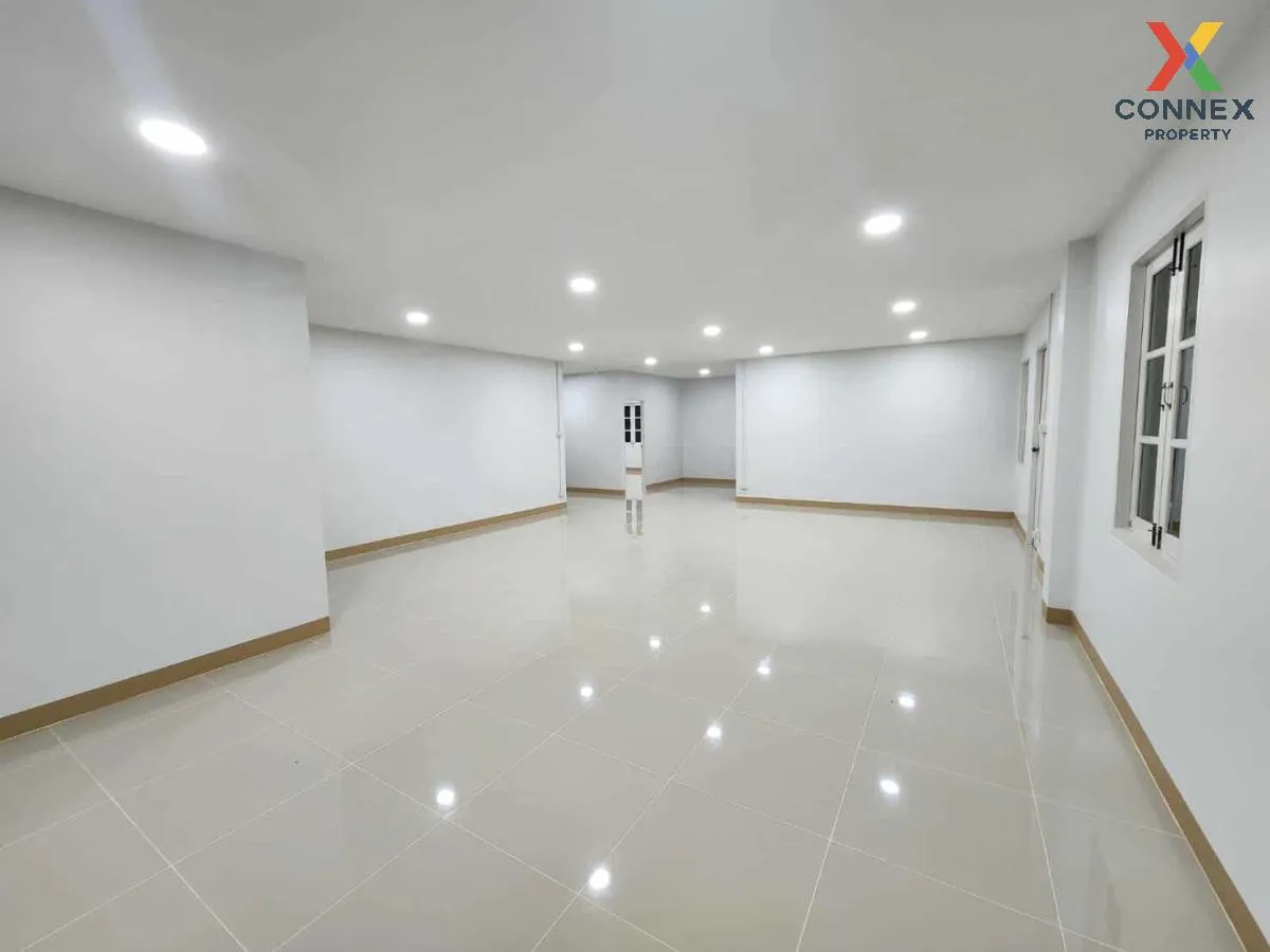 For Rent  2-storey detached house, Muang Chiang Mai District, 320 3