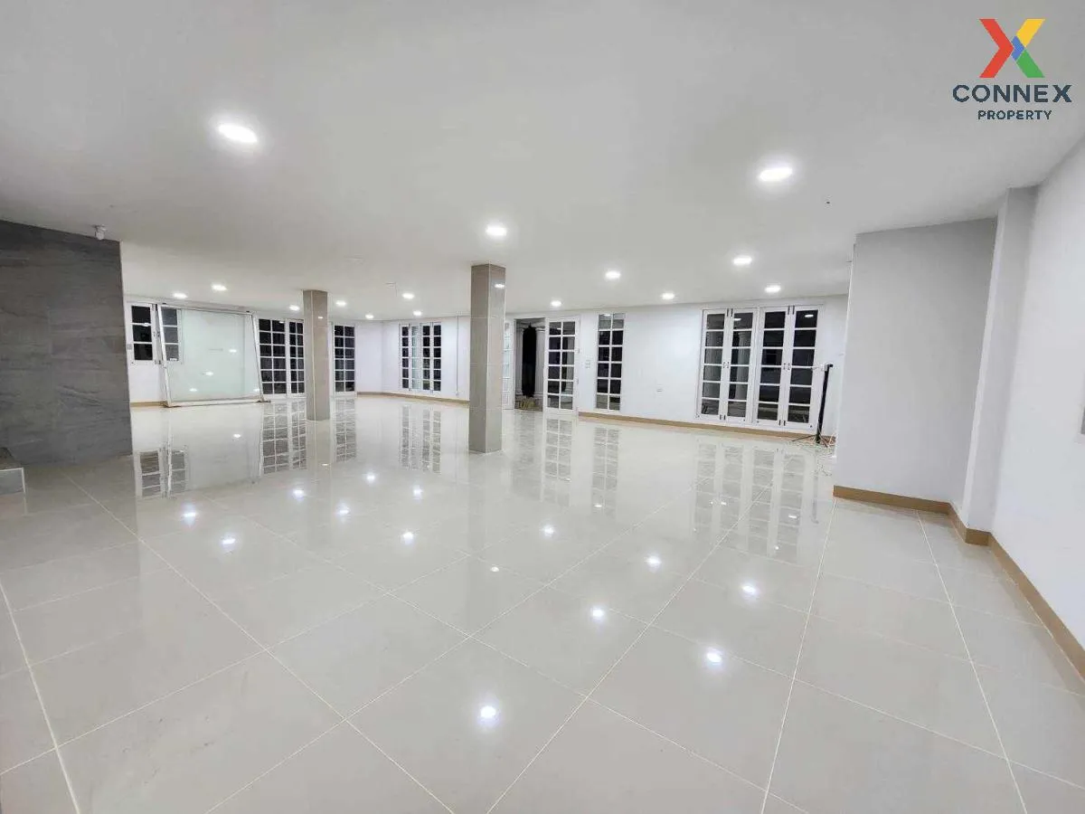 For Rent  2-storey detached house, Muang Chiang Mai District, 320