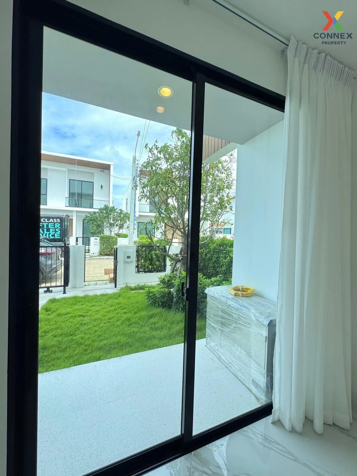 For Rent House , COMO BIANCA II Bangna , corner unit , Bang Phli  4