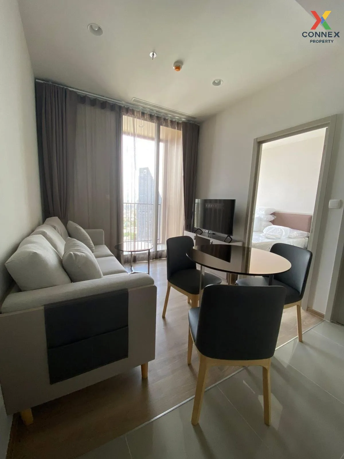For Rent Condo , Oka Haus Sukhumvit 36 , nice view , high floor , 1