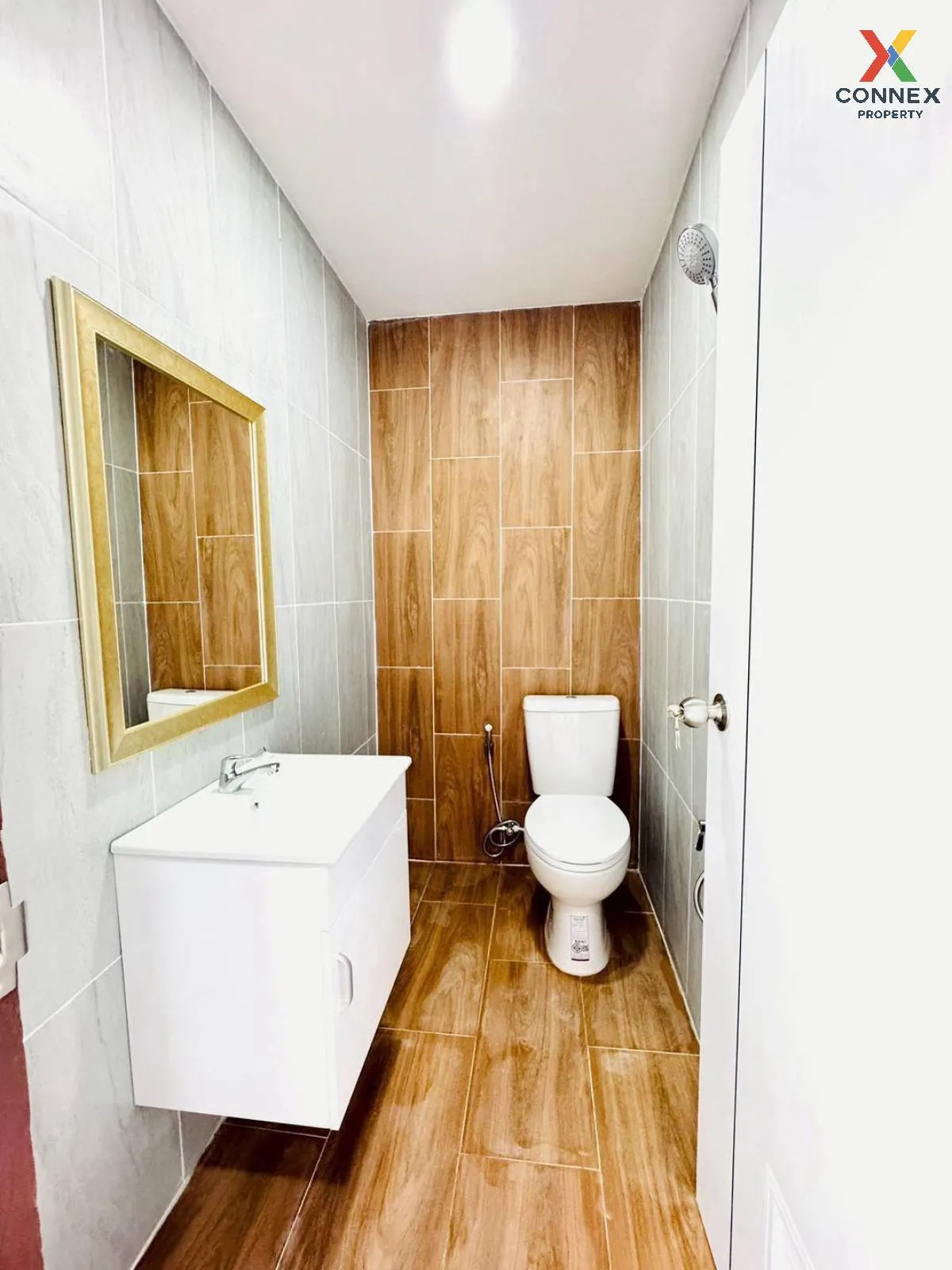 For Sale Townhouse/Townhome  , Baan Buathong 4 Baan Kluay-Sai Noi