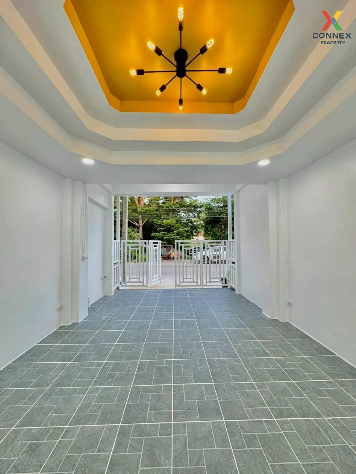 For Sale Townhouse/Townhome  , Piyawararom 2 , newly renovated ,  4