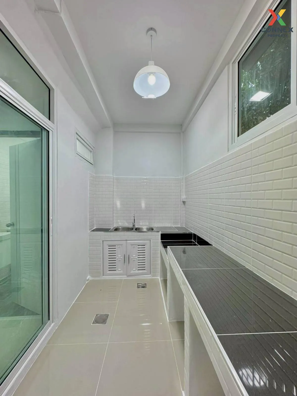For Sale Townhouse/Townhome  , Piyawararom 2 , newly renovated , 