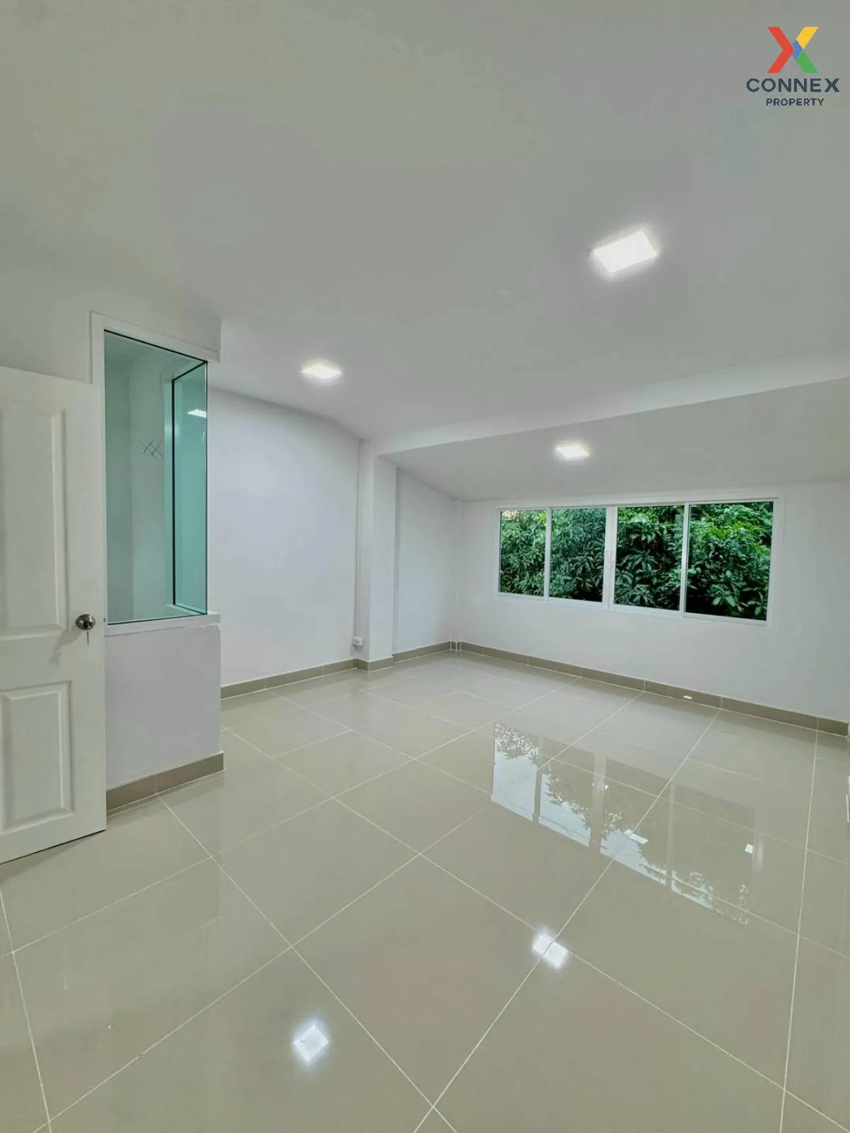 For Sale Townhouse/Townhome  , Piyawararom 2 , newly renovated , 