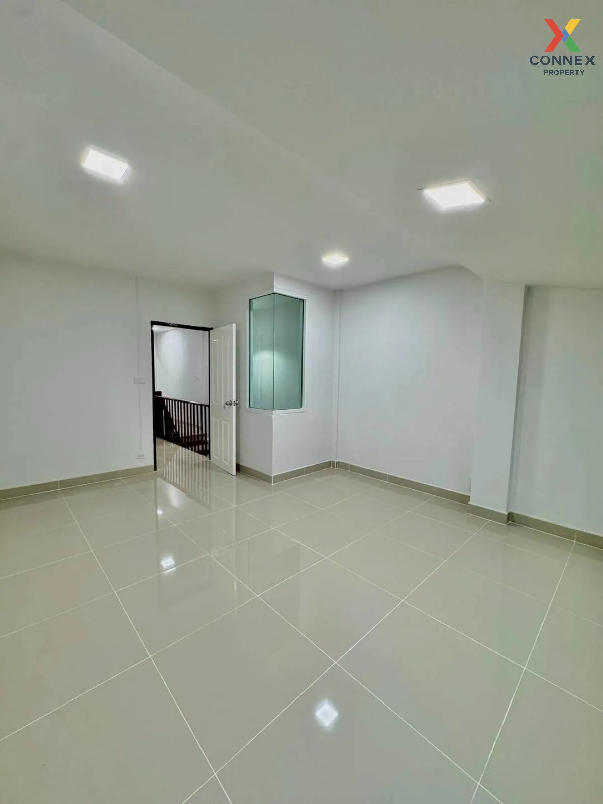 For Sale Townhouse/Townhome  , Piyawararom 2 , newly renovated , 