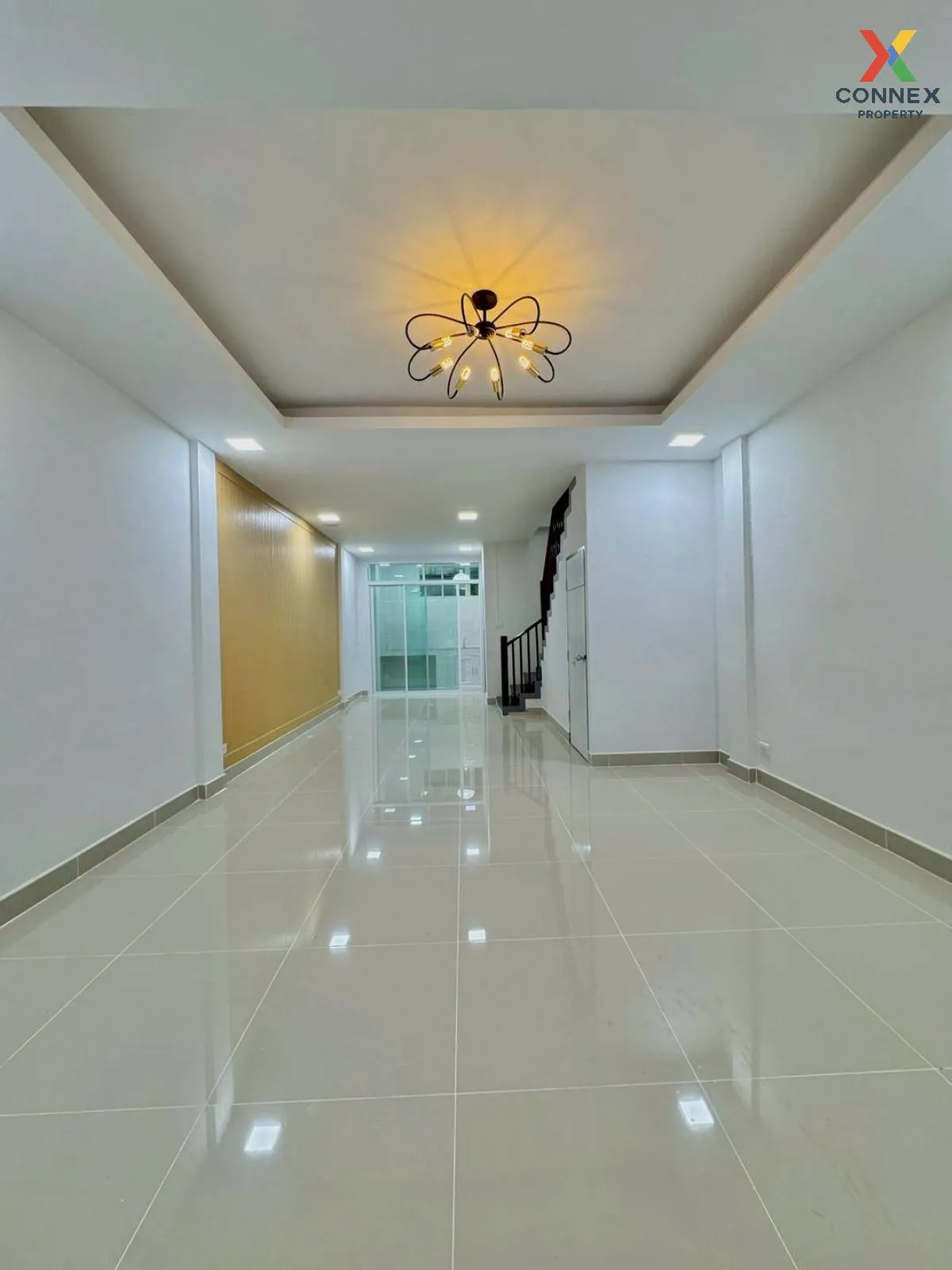 For Sale Townhouse/Townhome  , Piyawararom 2 , newly renovated ,  4