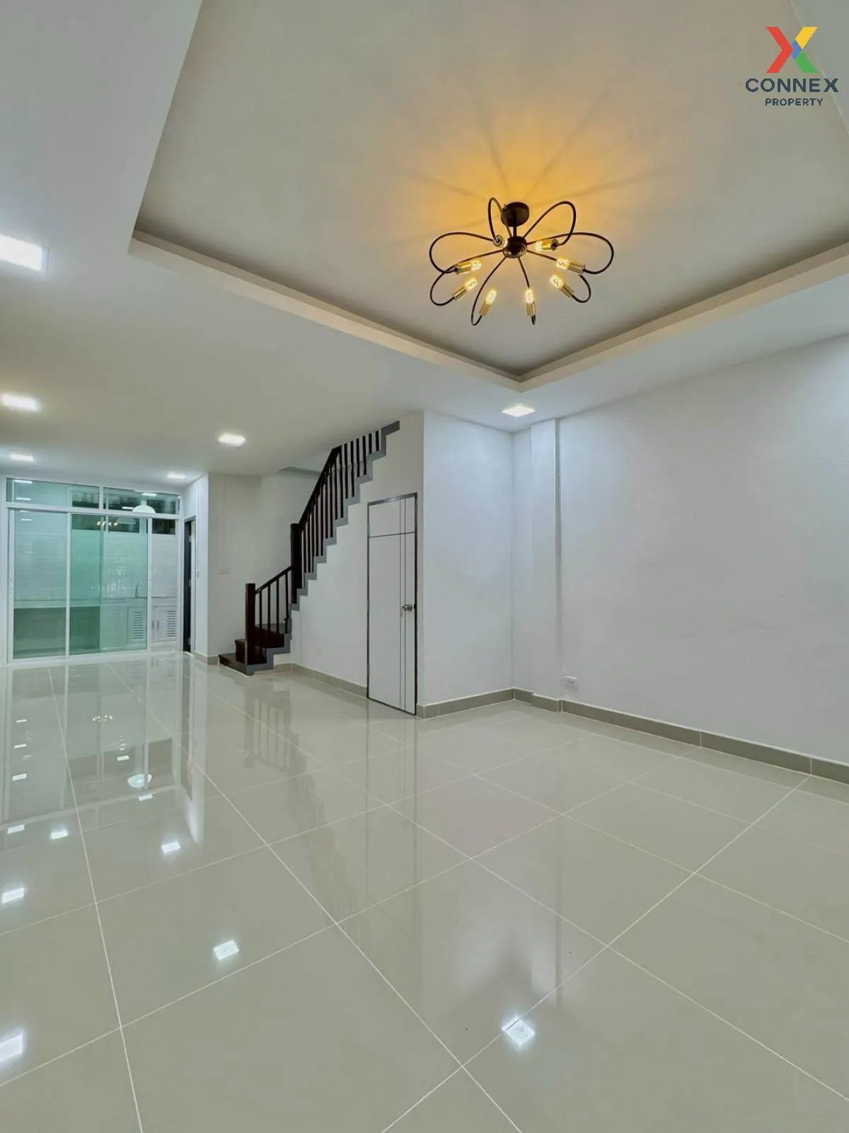 For Sale Townhouse/Townhome  , Piyawararom 2 , newly renovated , 