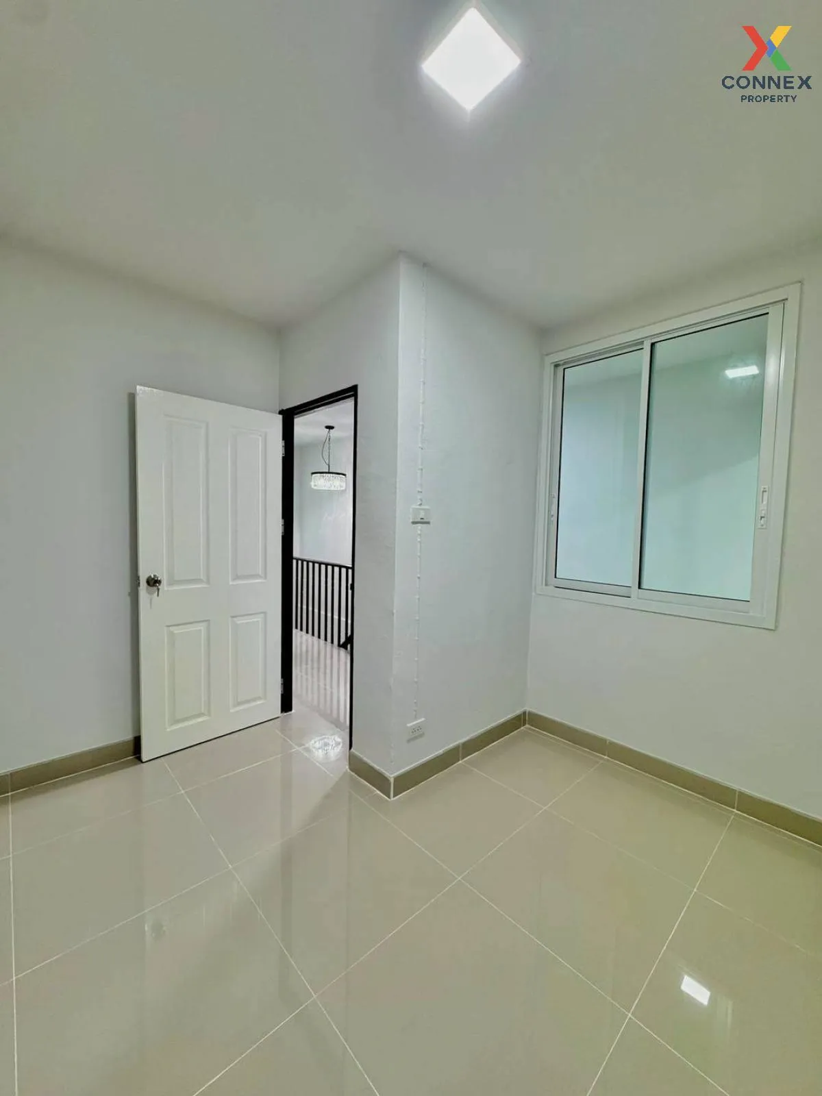 For Sale Townhouse/Townhome  , Piyawararom 2 , newly renovated , 