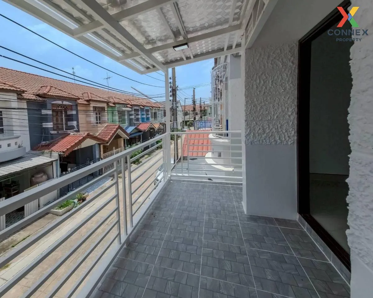 ขายทาวน์เฮ้าส์/ทาวน์โฮม  บ้านปิยวรารมย์ 3 รีโนเวทใหม่ ไทรน้อย ไทร