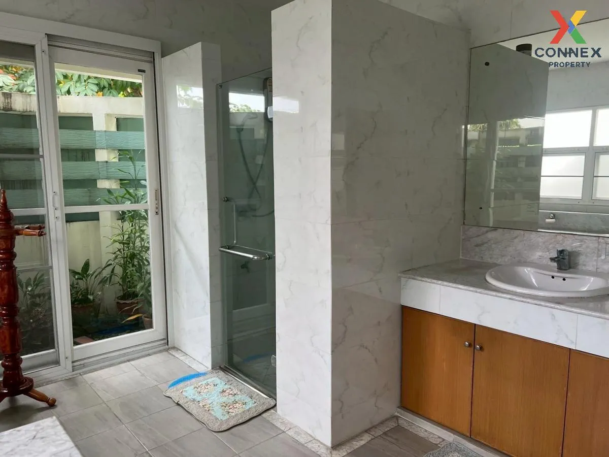For Sale House , Maneeya Masterpiece Rattanathibet , MRT-Sai Ma ,