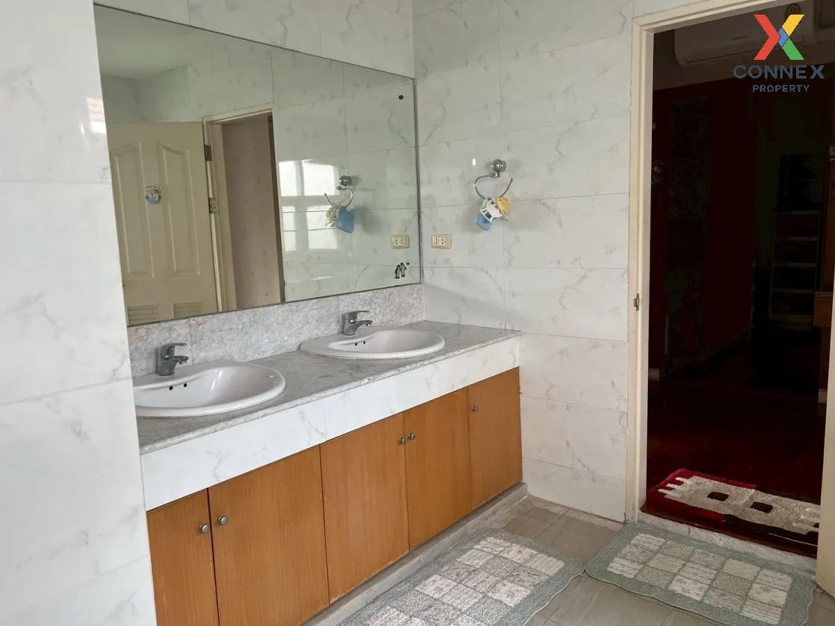For Sale House , Maneeya Masterpiece Rattanathibet , MRT-Sai Ma ,
