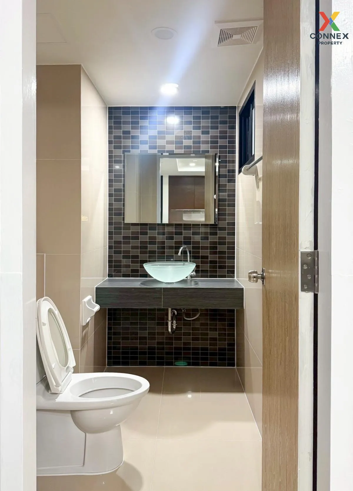For Sale Condo , J.W. CITY Ratchada 32 , wide frontage , newly re