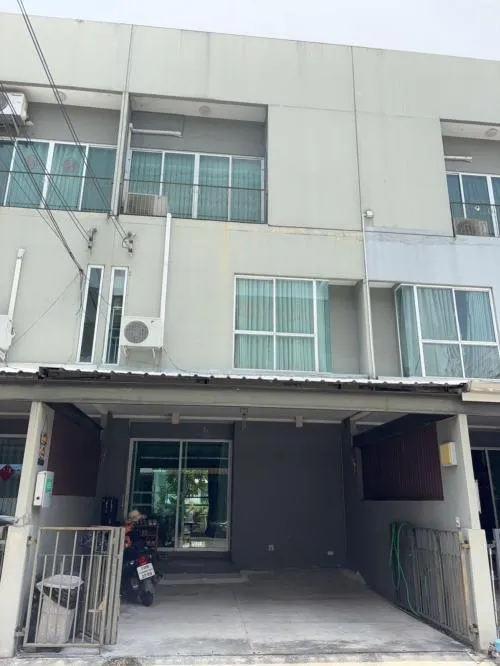 For Rent Townhouse/Townhome  , Patio Pattanakarn , Suan Luang , Suan Luang , Bangkok , CX-127894