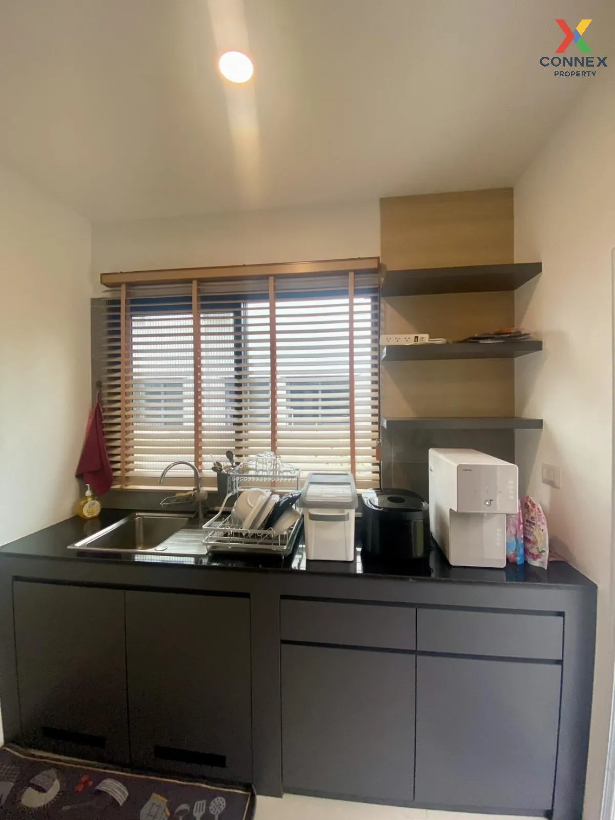 For Sale House , CENTRO Wongwaen - Chatuchot , Sam Wa Tawan Tok ,